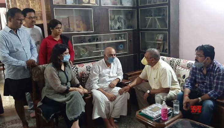 Nana patekar met sushant singh family 