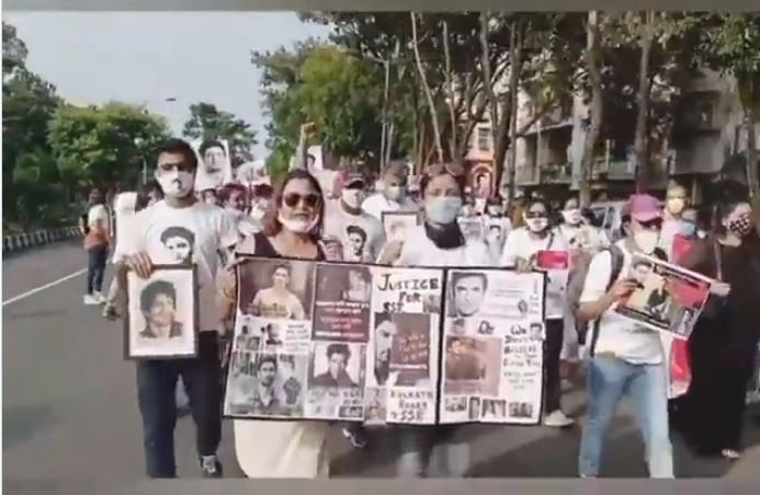 fans Demands Justice for SSR in Kolkata