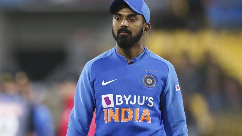 KL Rahul trolled For Performance in Match